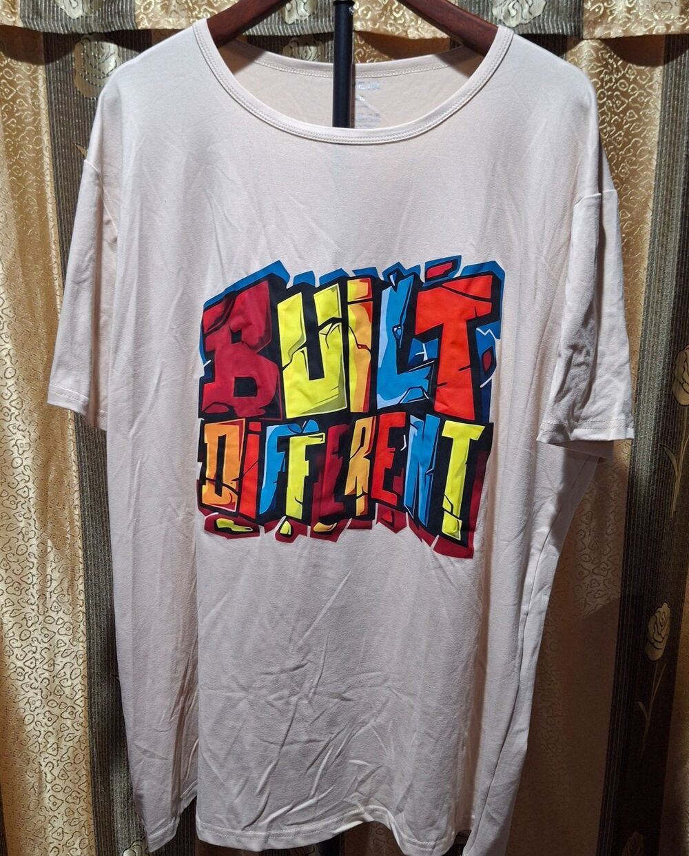 SHEIN LUNE Beige Graphic T Shirt Womens 4XL Built Different Graffiti Streetwear